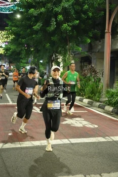 Runner Photo 4210158