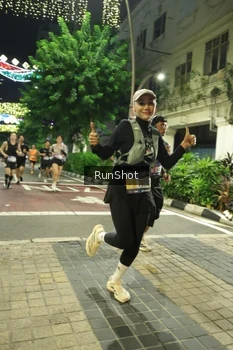 Runner Photo 4210166