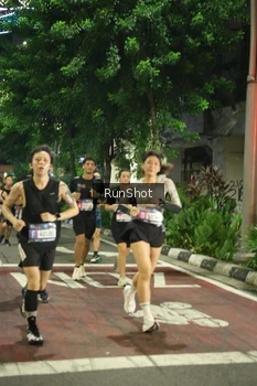 Runner Photo 4210169