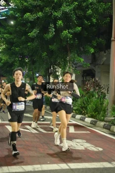 Runner Photo 4210178