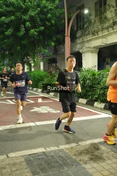 Runner Photo 4210248