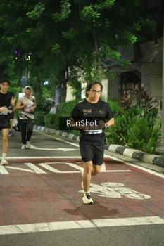 Runner Photo 4210279