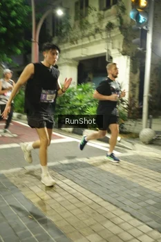 Runner Photo 4210327
