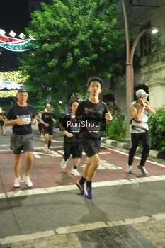 Runner Photo 4210334