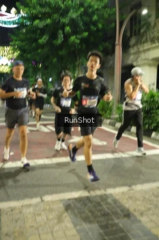Runner Photo 4210337