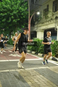 Runner Photo 4210338