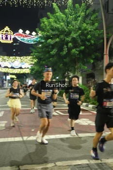 Runner Photo 4210340