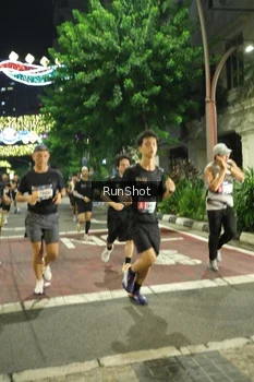 Runner Photo 4210349