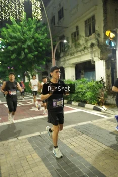 Runner Photo 4210395