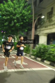 Runner Photo 4210454