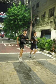 Runner Photo 4210475
