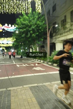 Runner Photo 4210484