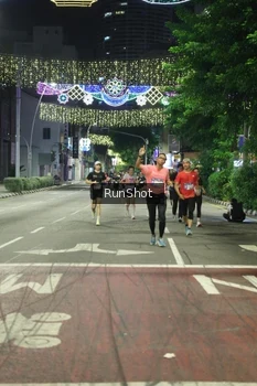 Runner Photo 4210488