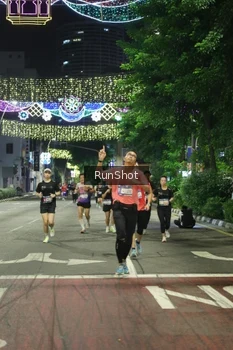 Runner Photo 4210501