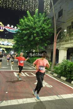 Runner Photo 4210521