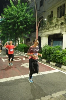 Runner Photo 4210529