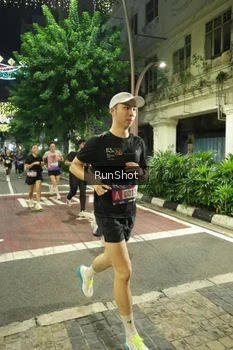 Runner Photo 4210556