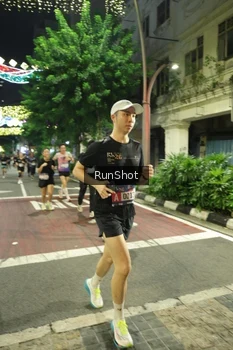 Runner Photo 4210557