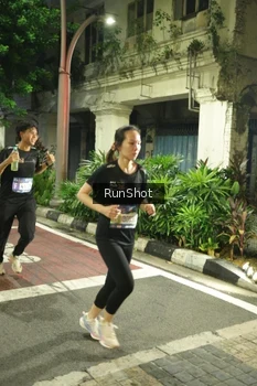 Runner Photo 4210560