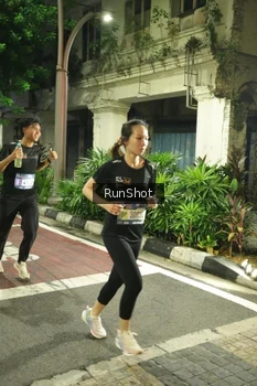 Runner Photo 4210561