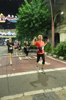 Runner Photo 4210573