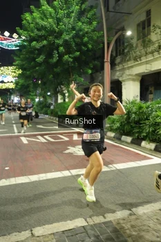 Runner Photo 4210576