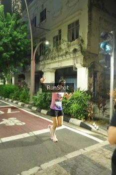 Runner Photo 4210593