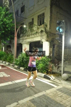 Runner Photo 4210595