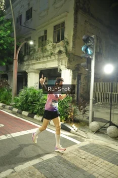 Runner Photo 4210598