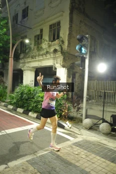 Runner Photo 4210599