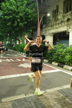 Runner Photo 4210603