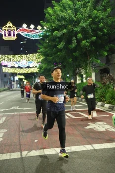Runner Photo 4210728