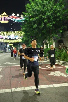 Runner Photo 4210729