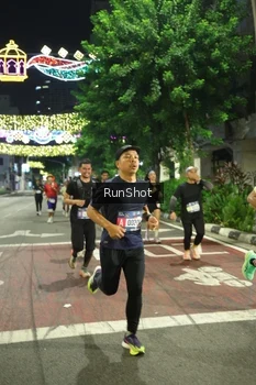 Runner Photo 4210730