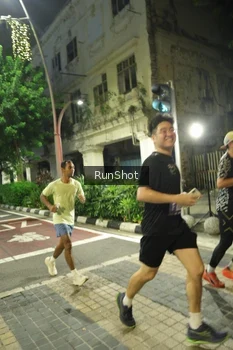 Runner Photo 4210833