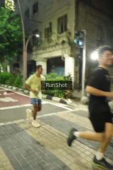 Runner Photo 4210839