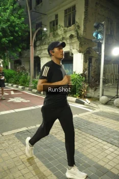 Runner Photo 4210849