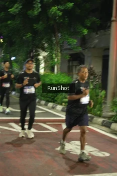 Runner Photo 4210856