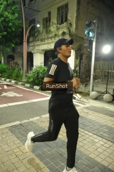 Runner Photo 4210857