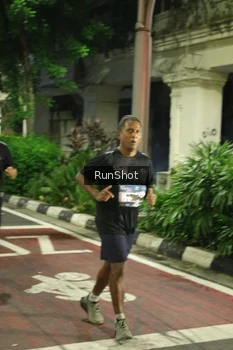 Runner Photo 4210859