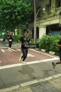 Runner Photo 4210879
