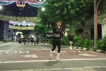 Runner Photo 4210915