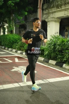 Runner Photo 4210920