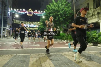 Runner Photo 4210922