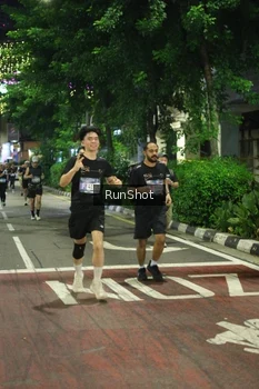 Runner Photo 4210931