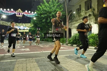 Runner Photo 4210934
