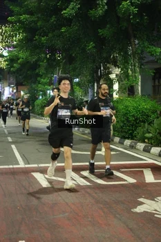 Runner Photo 4210940