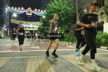 Runner Photo 4210942