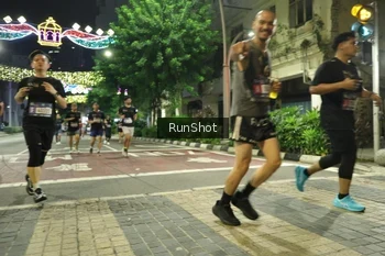 Runner Photo 4210943