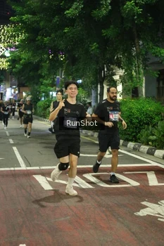 Runner Photo 4210944